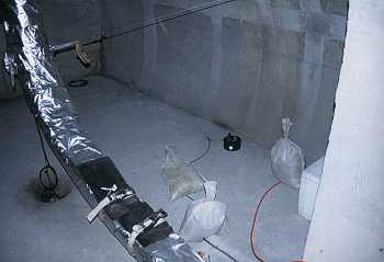 Antenne et sismomètre